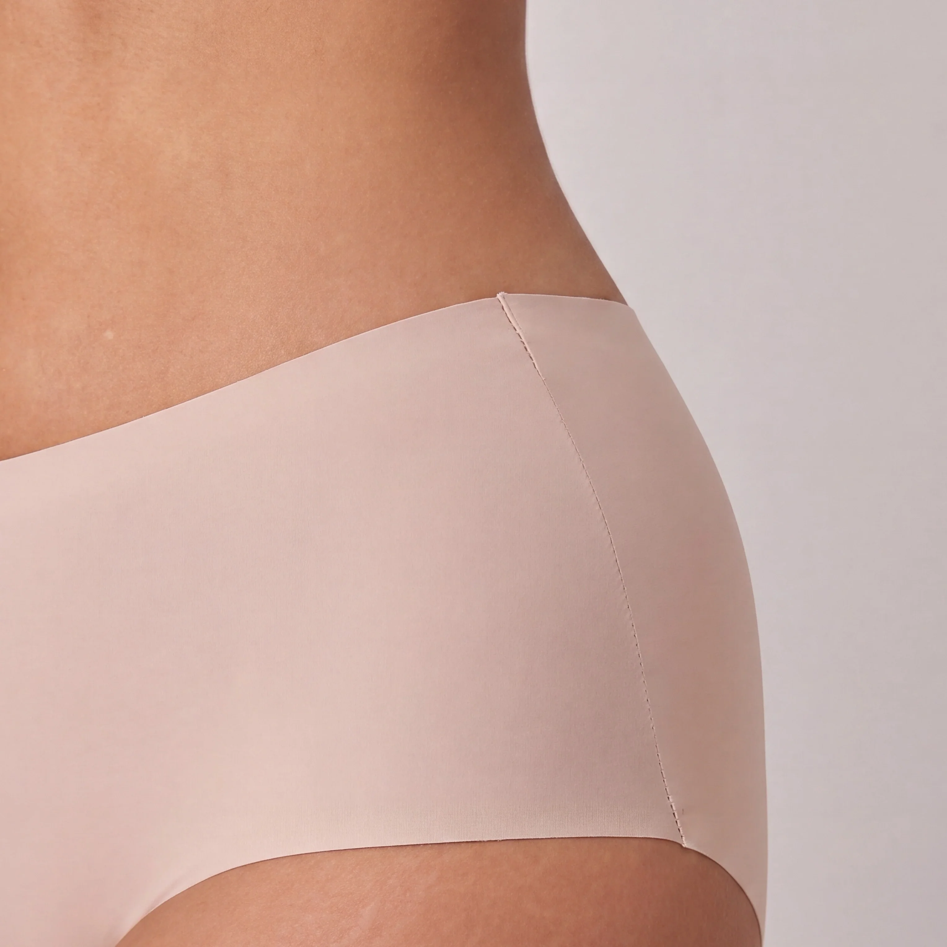 Microfiber High Waist Seamless Hipster | Beige - Image 4